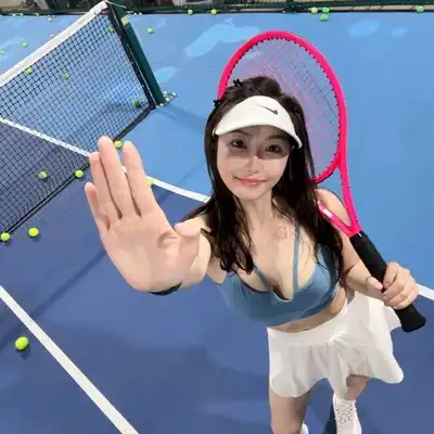 董玲